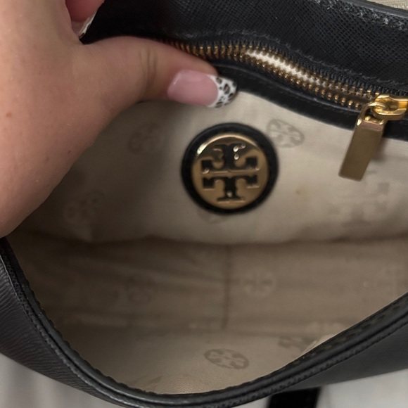 Tory Burch Black Miller Crossbody Bag - Picture 11 of 13